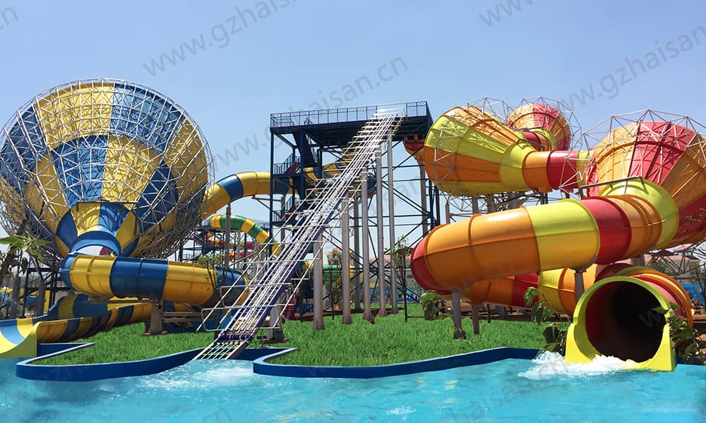 河南洛阳中赫梦幻水世界大喇叭、暴风谷组合