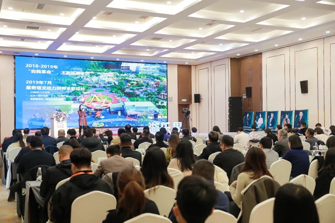 金冠荣耀，见证卓越！jinnianhui今年会游乐斩获两项重量级大奖